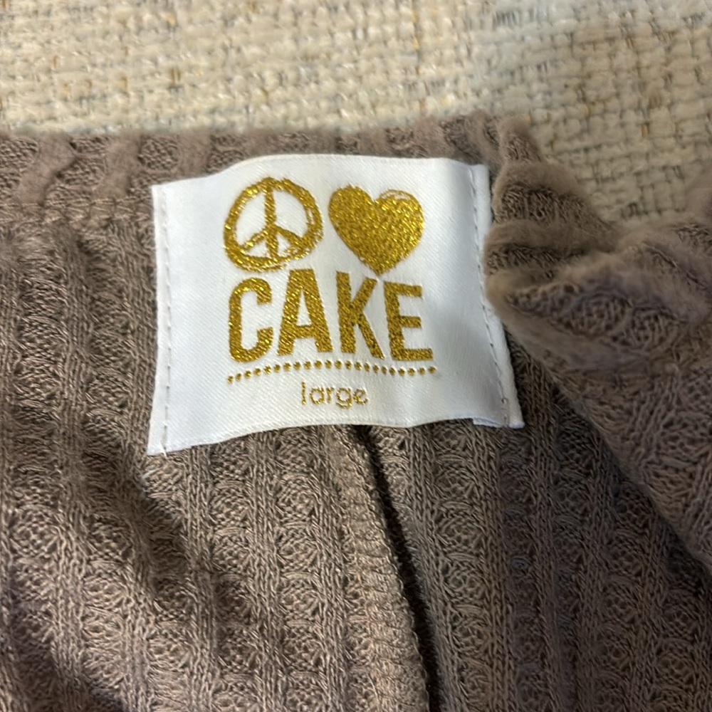 Cake Sweater - Picture 2 of 3